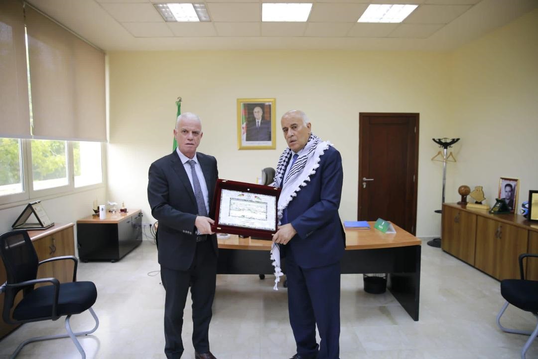 الرجوب ونظيره الجزائري